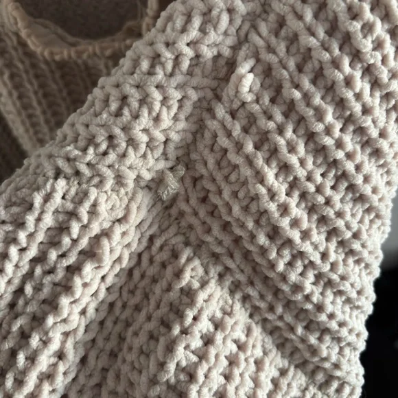 POL Oversized Chunky Chenille Sweater Size Large - Picture 7 of 9